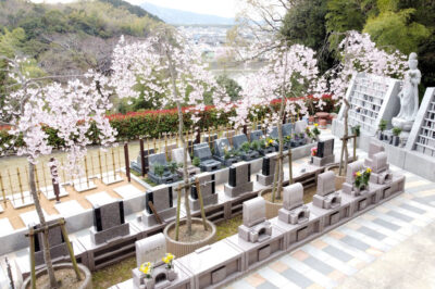 名方池ロイヤルパーク-桜の園