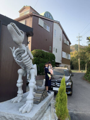 恐竜の骨オブジェ